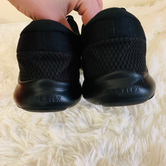 Nike Flex Experience Sneakers - Picture 4 of 7